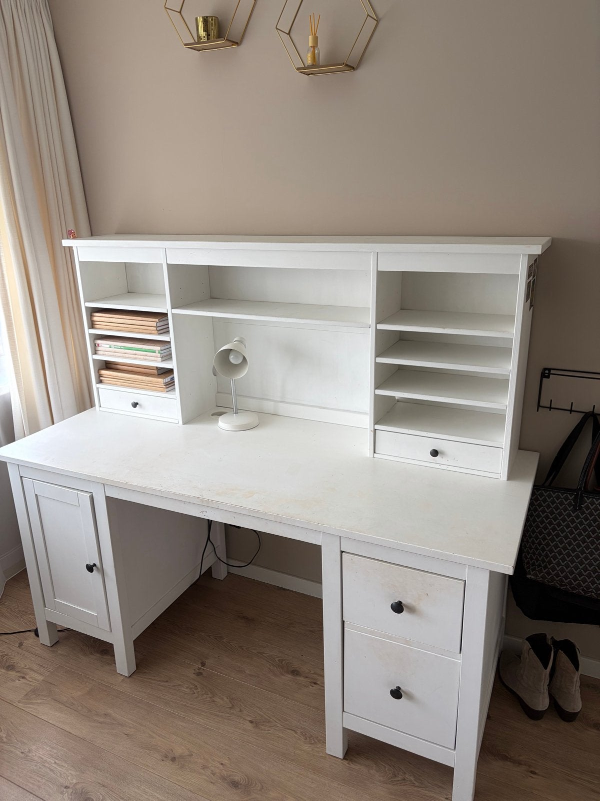 IKEA Hemnes Bureau met opzetstuk - opknapper, Huis en Inrichting, Bureaus, Ophalen, Opbergruimte, Gebruikt, Hout