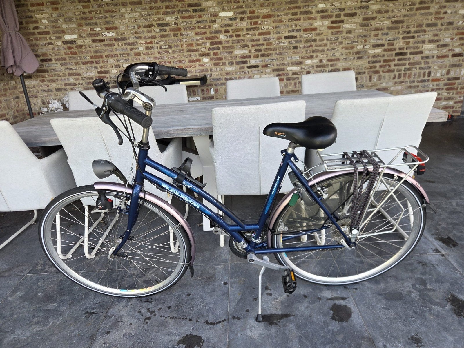 Damesfiets Raleigh 28 inch 21 versnellingen, Fietsen en Brommers, Velgrem, Versnellingen, Ophalen, Overige merken
