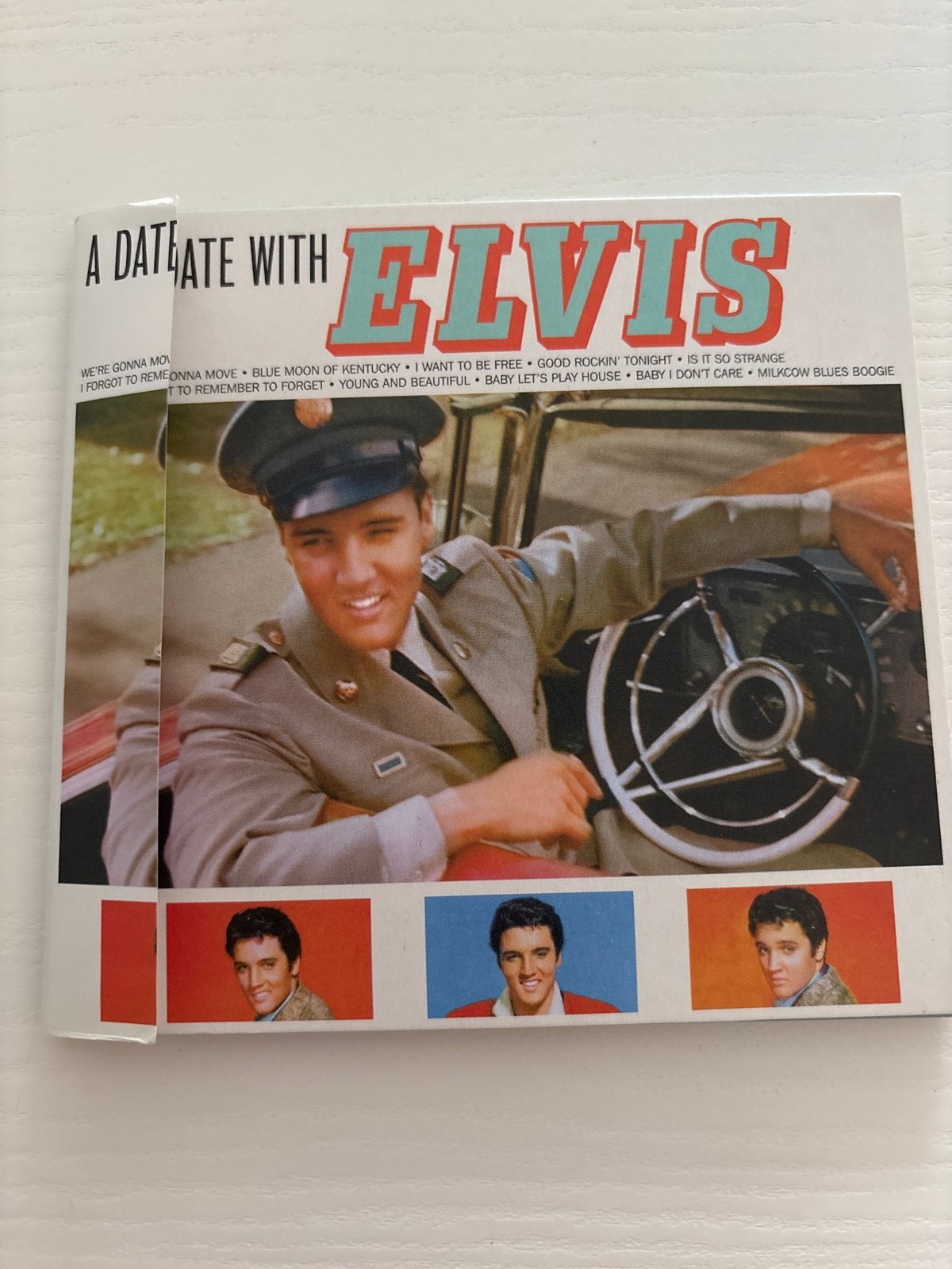 CD Elvis Presley - A Date With Elvis (met Obi Strip), Ophalen of Verzenden, Zo goed als nieuw, Cd of Plaat