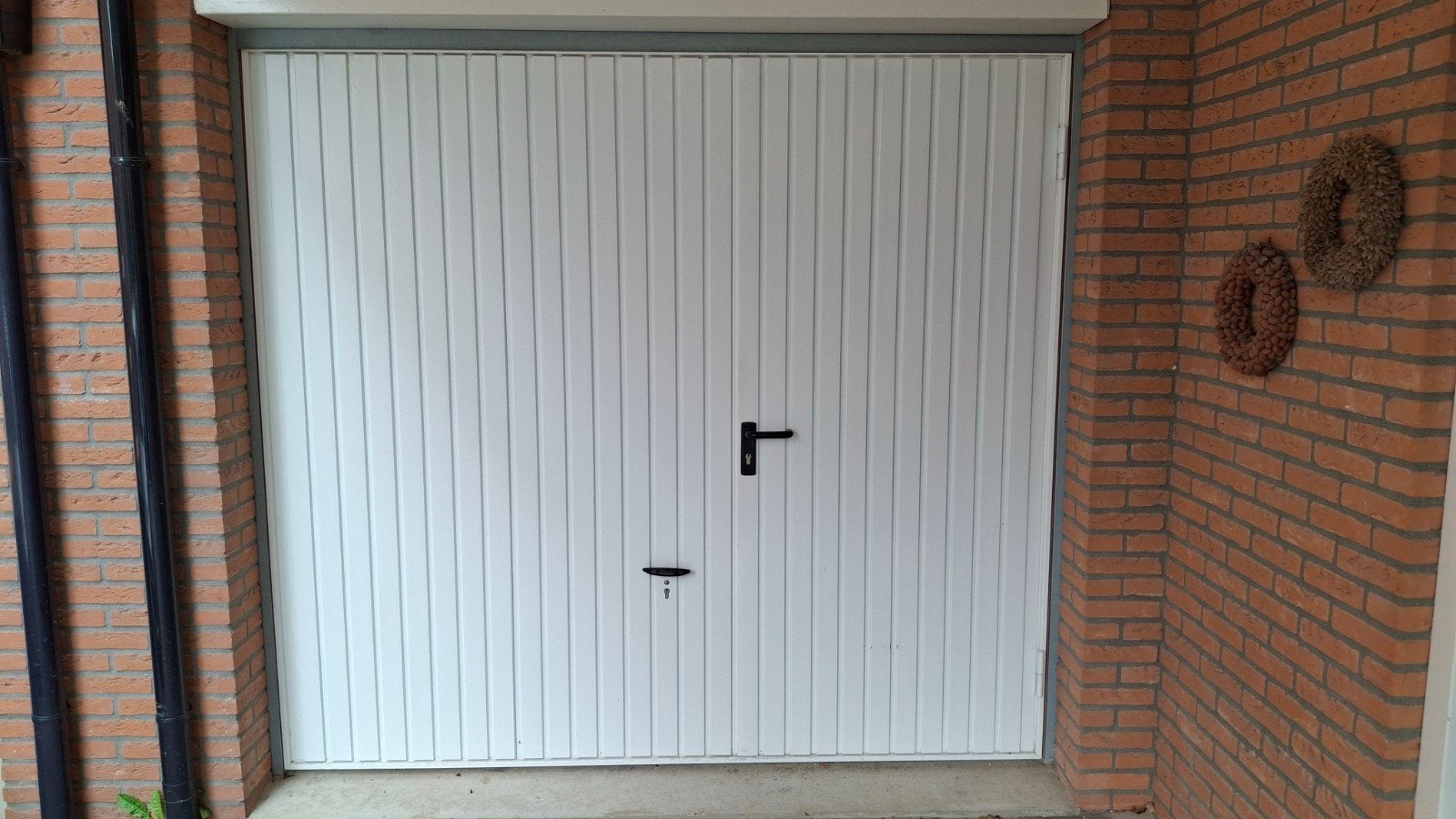 Garagedeur met loopdeur, Ophalen, Gebruikt, Garagedeur, Metaal