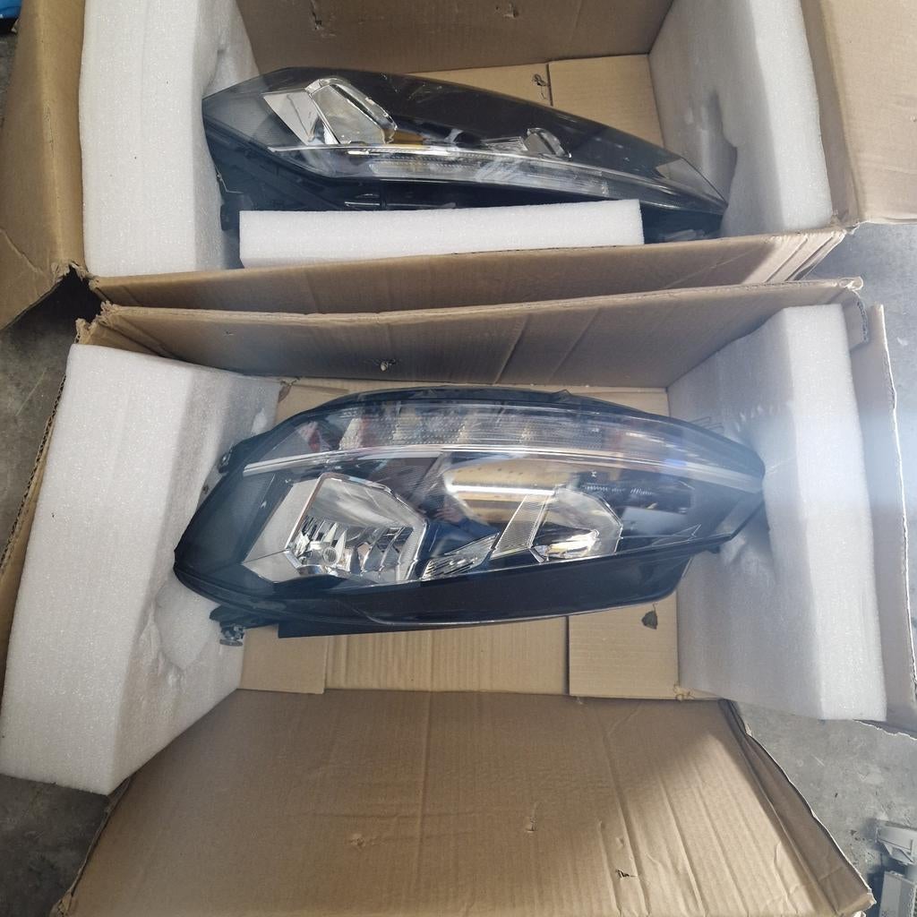 Golf 7,5 koplampen zgan., Ophalen of Verzenden