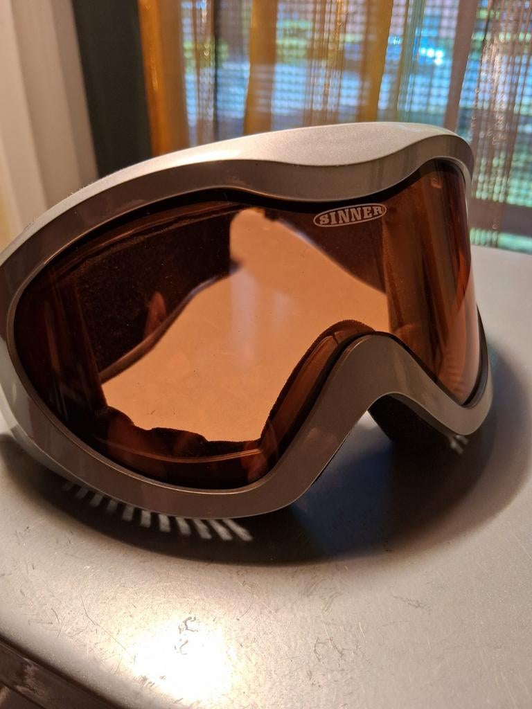 Ski/board bril en helm, Sport en Fitness, Snowboarden, Ophalen of Verzenden, Helm of Bescherming