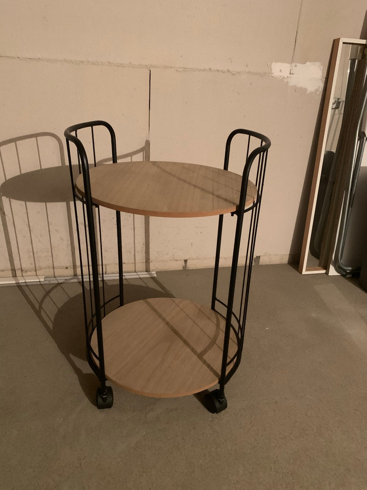 Metalen serveerwagen met houten bladen, Ophalen, Minder dan 55 cm, Gebruikt, Rond