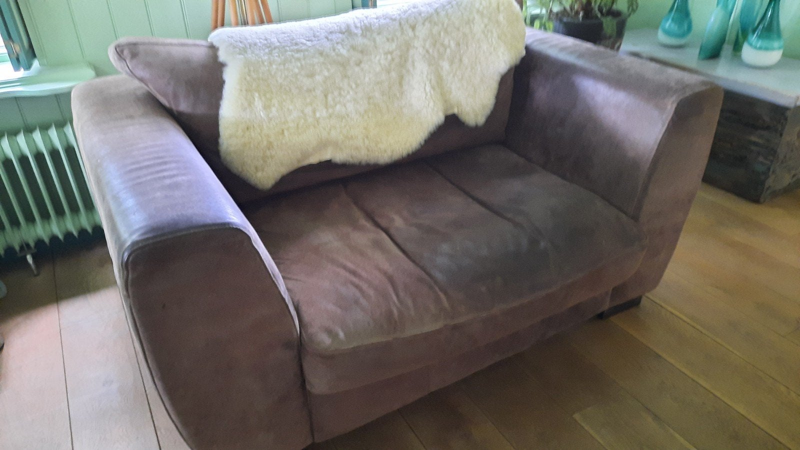 Loveseat bruin nubuck leer, stoer bankje, Ophalen, Gebruikt, Tweepersoons, Minder dan 150 cm