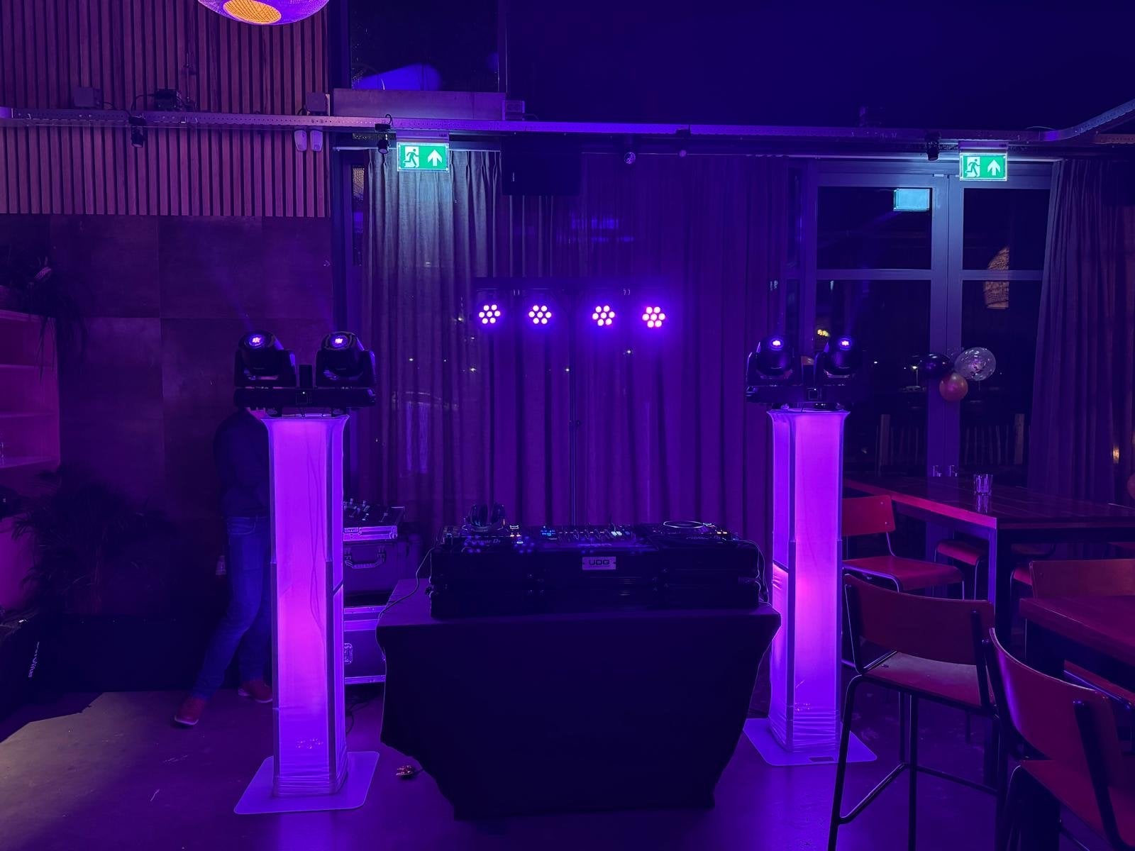 Complete Lichtset: Moving Heads met Truss en Uplights, Ophalen, Zo goed als nieuw, Licht, Kleur