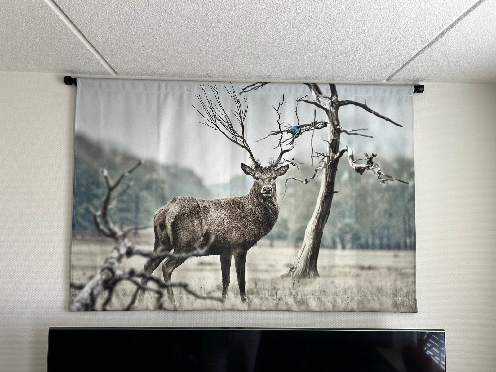 Wandkleed Hert met Ophangstang - 148x100cm, Ophalen of Verzenden, Zo goed als nieuw, Met ophangsysteem, Wandkleed