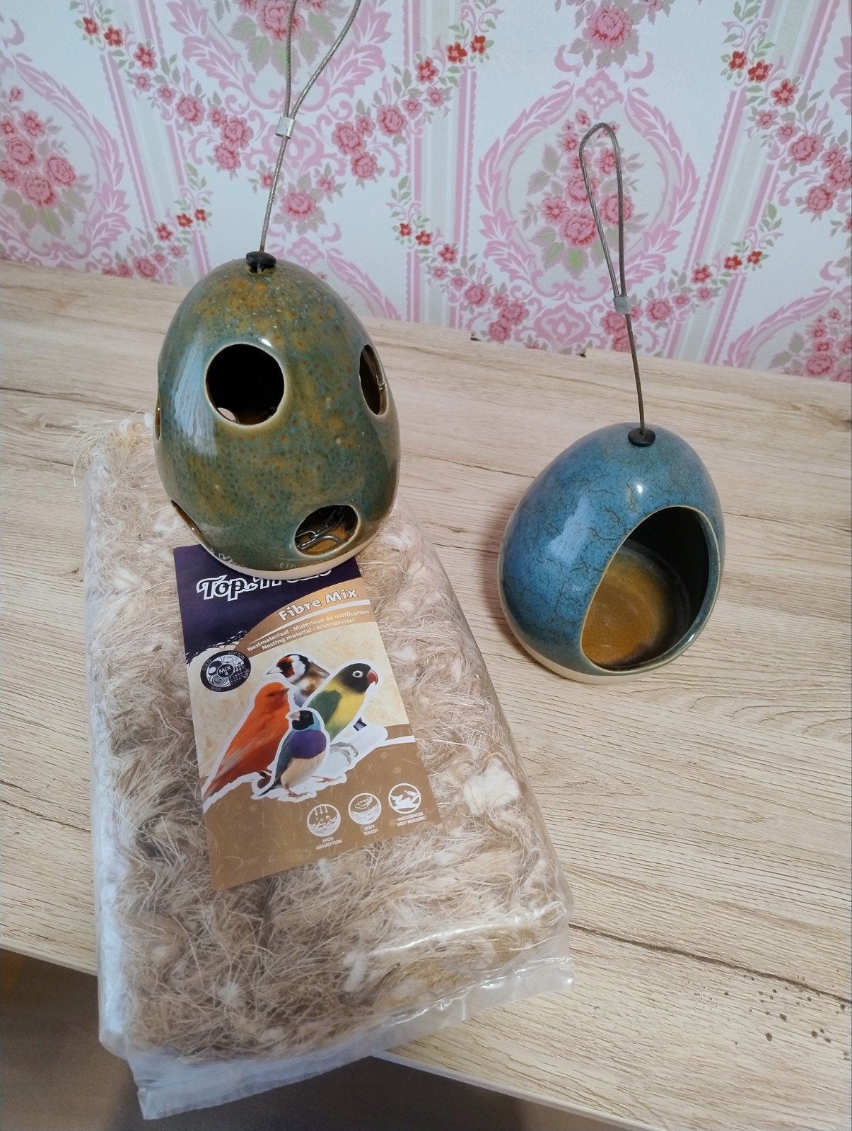 vogel drinkbak en nestmateriaal hanger, Ophalen of Verzenden, Zo goed als nieuw