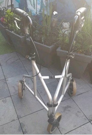 DELTA Rollator, Diversen, Rollators, Ophalen