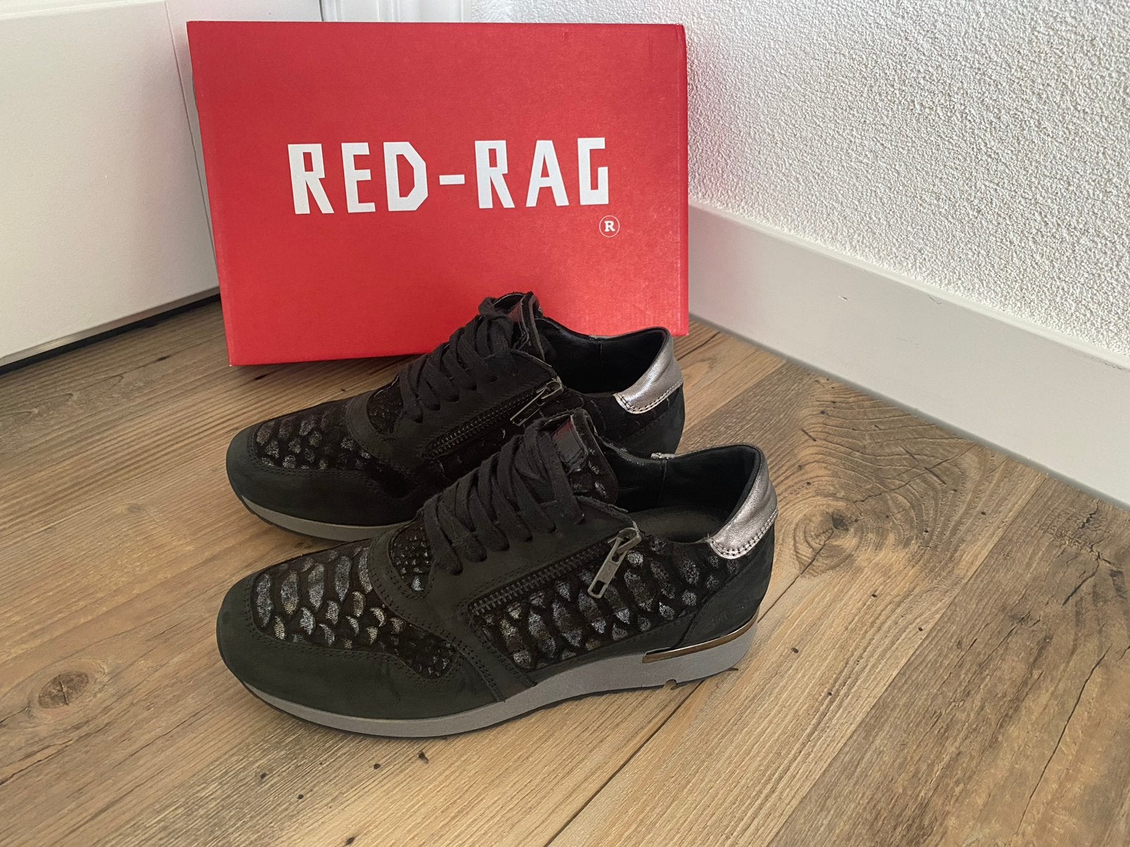 (NIEUW) prachtige sneakers van RED RAG maat 37 ECHT LEER, Kleding | Dames, Schoenen, Zwart, Ophalen of Verzenden, Sneakers of Gympen