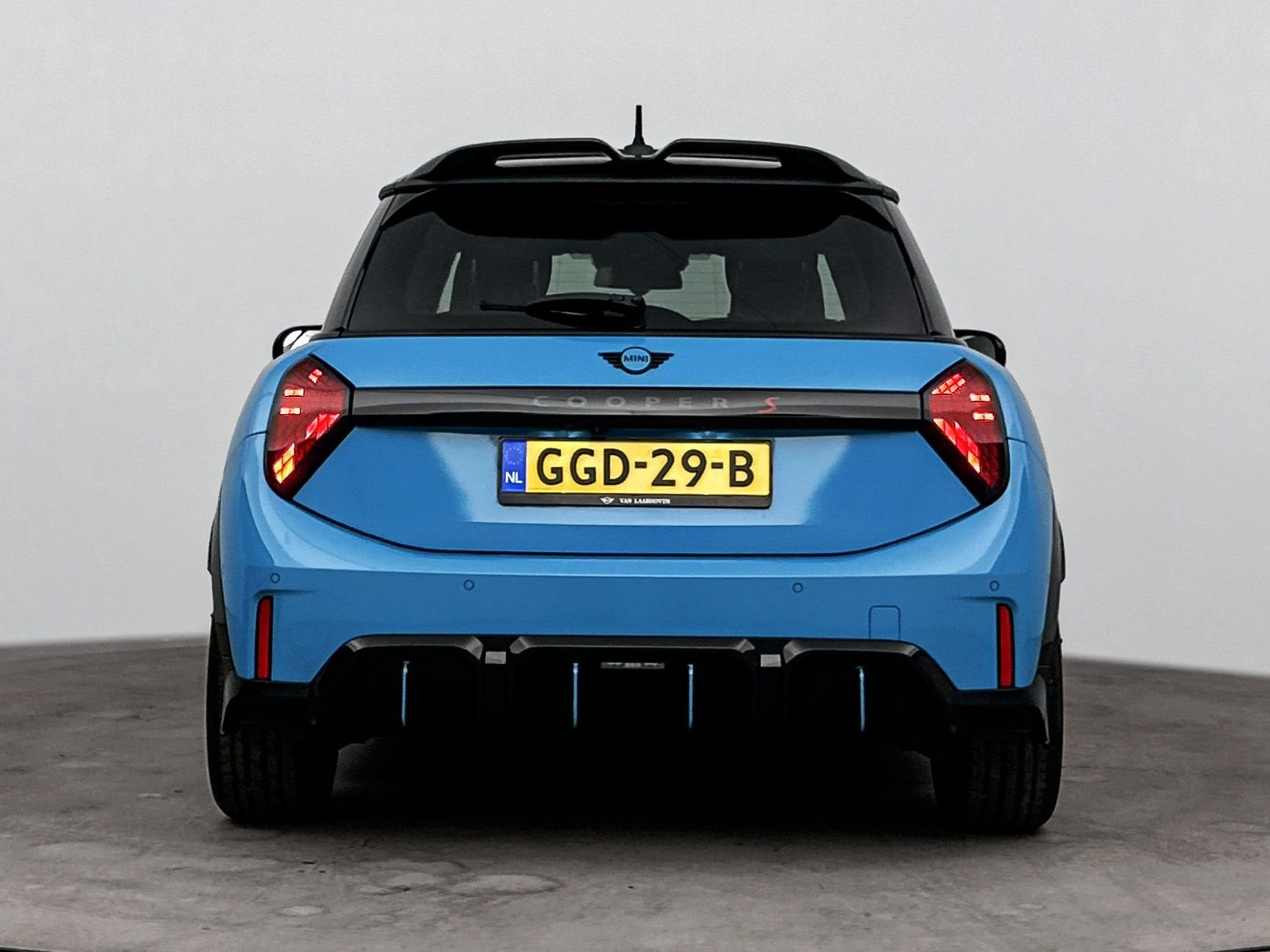 MINI Hatchback Cooper S Automaat / JCW / Pakket XL / JCW / P, Auto's, Gebruikt, 4 cilinders, Met garantie (alle), 4 stoelen