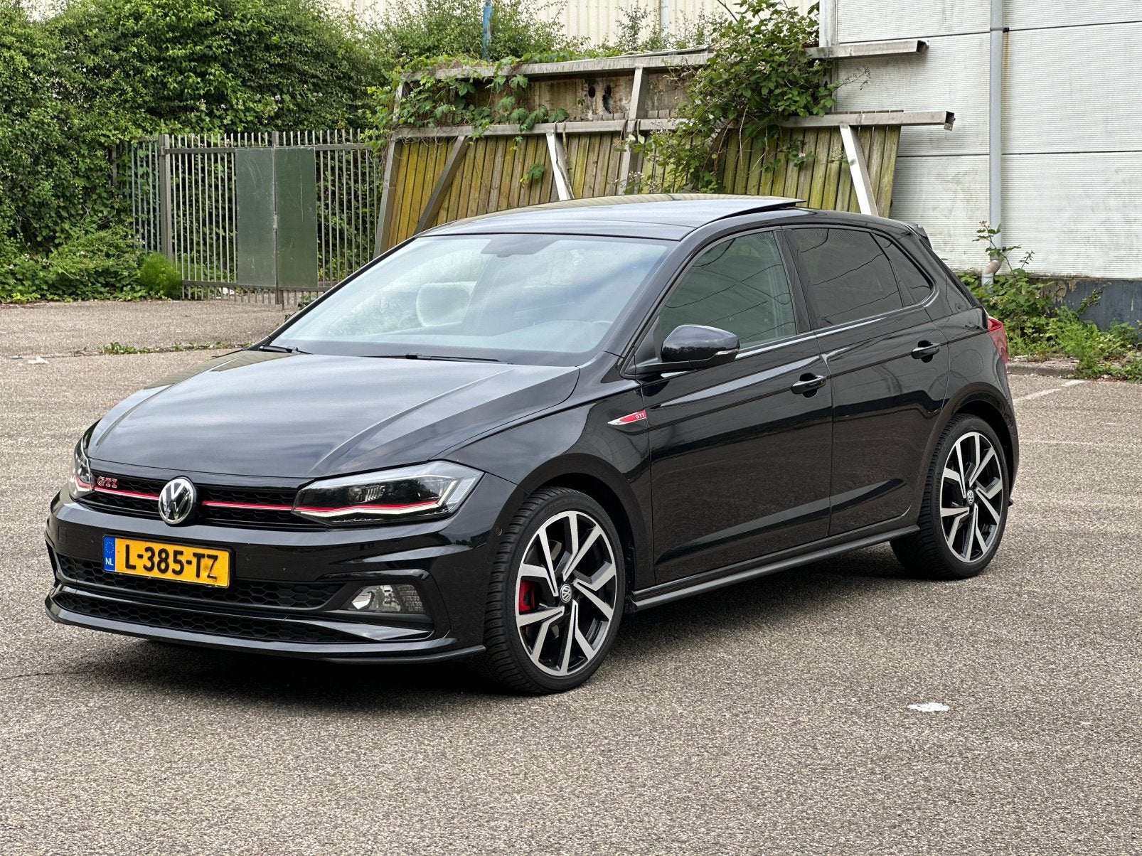 Volkswagen Polo 2.0 TSI 200pk 6-DSG 2018 Zwart, Auto's, Volkswagen, 4 cilinders, 1984 cc, Zwart, 1200 kg