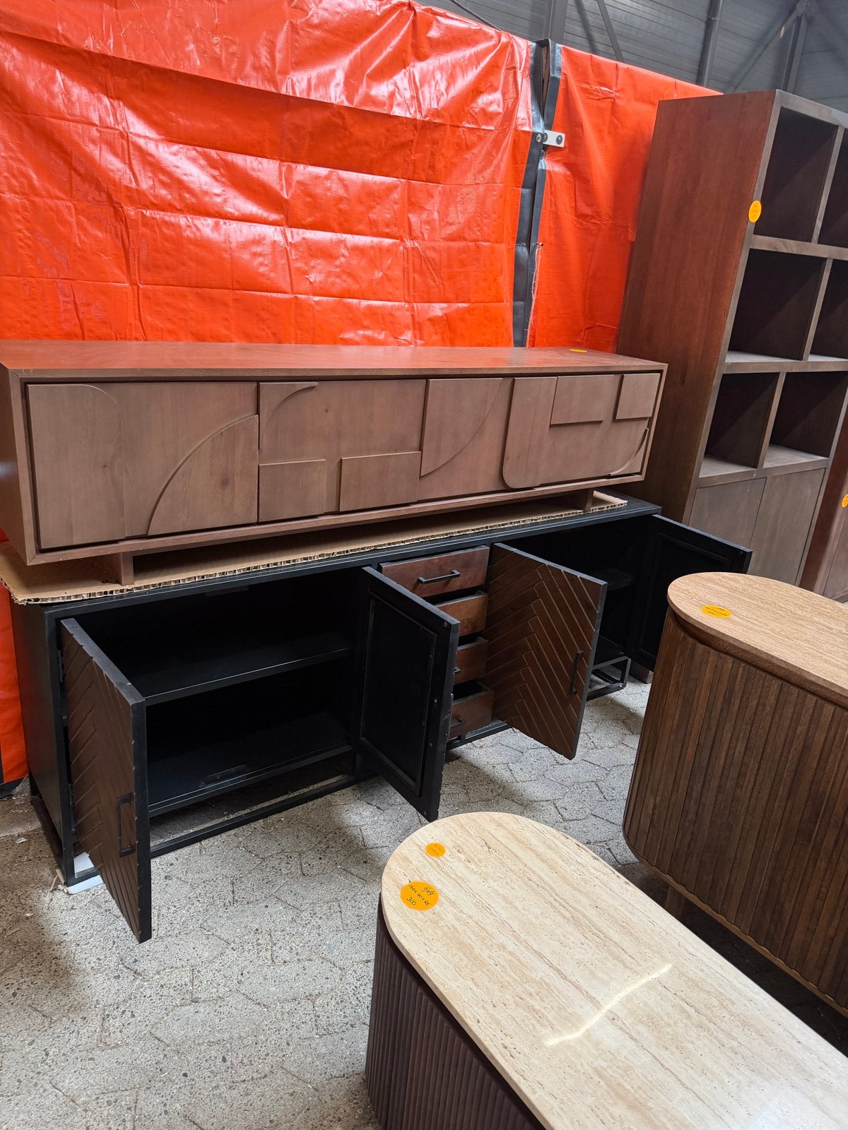 Nieuw Japandi Dressoir Metaal Donkerbruin Mangohout 210cm, Huis en Inrichting, Kasten | Dressoirs, Ophalen, Japandi, Nieuw, 200 cm of meer