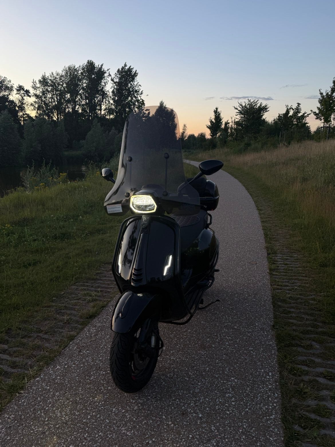 Vespa Sprint full option zwart, Ophalen, Vespa S, Zo goed als nieuw, Benzine