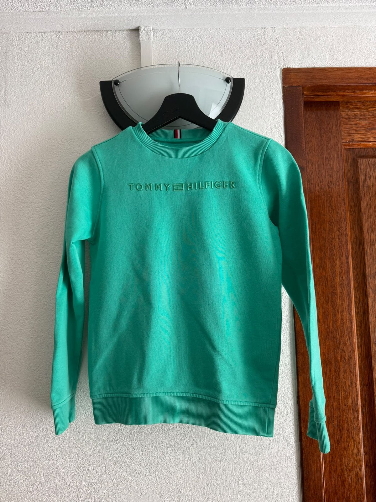 Fris groene Tommy hilfiger trui maat 140, Kinderen en Baby's, Ophalen of Verzenden, Zo goed als nieuw, Jongen, Trui of Vest