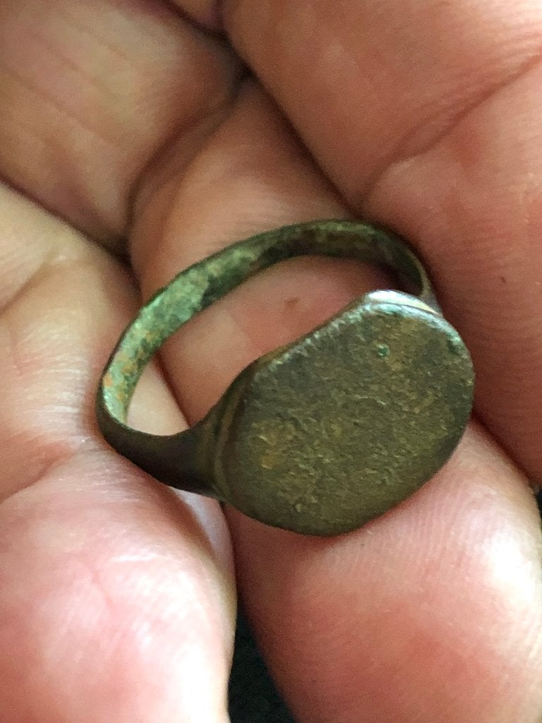 ROMEINSE mooie brons RING bodemvondst intact draagbaar!, Gebruikt, Ophalen of Verzenden, Dame of Heer, Groen