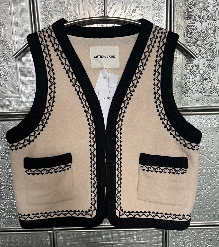 Antik Batik. Gilet/hes/bodywarmer. Mt L. Nieuw!!!, Overige kleuren, Maat 42/44 (L), Nieuw, Ophalen of Verzenden