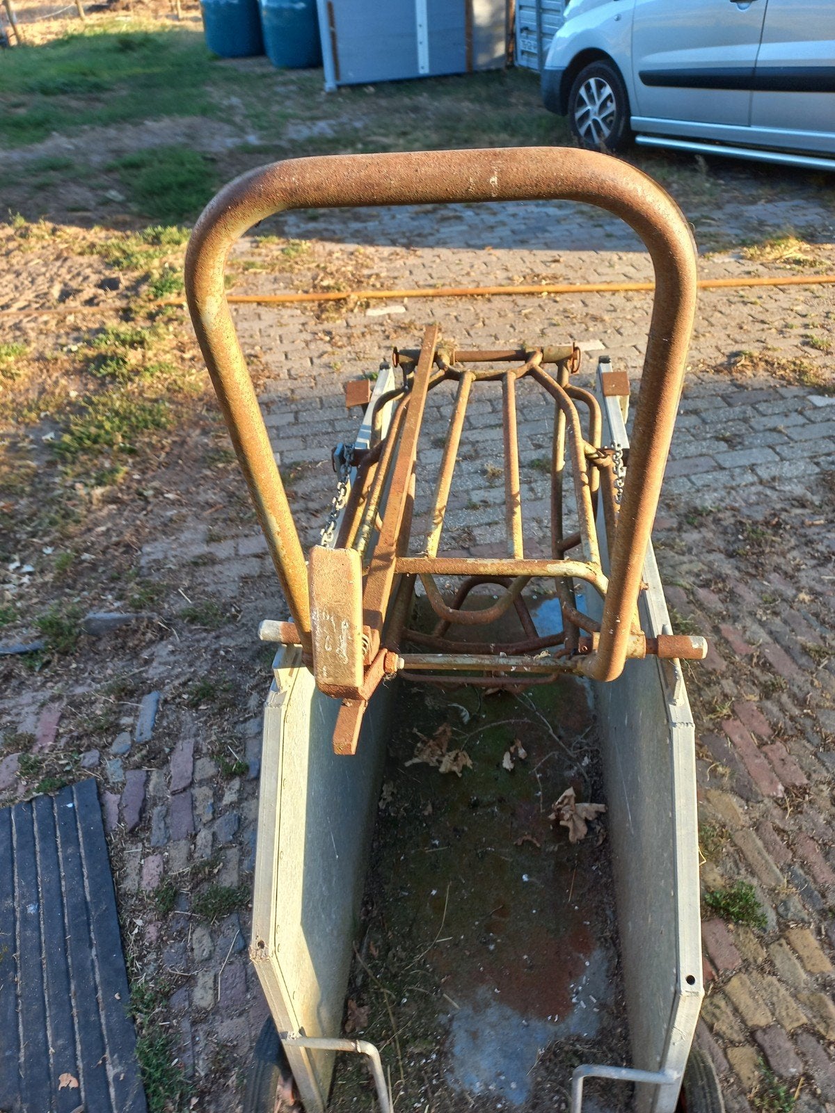 schapen geiten bekapbox te koop., Dieren en Toebehoren, Ophalen, Gebruikt