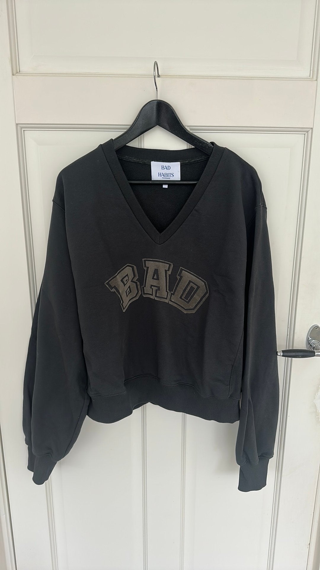 Sweater Bad Habits maat S, Ophalen of Verzenden, Nieuw