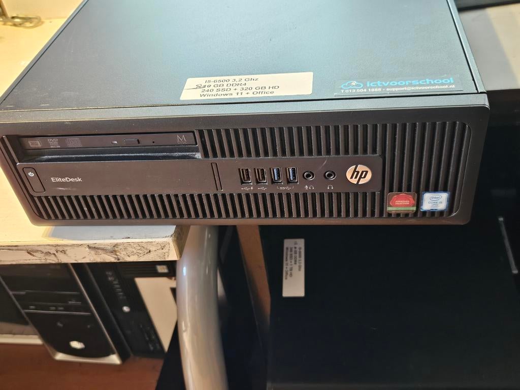Hp elitedesk i5 8GB Ram DDR4 240GB SSD Windows 11 64bit, Computers en Software, Processors, Ophalen, Zo goed als nieuw