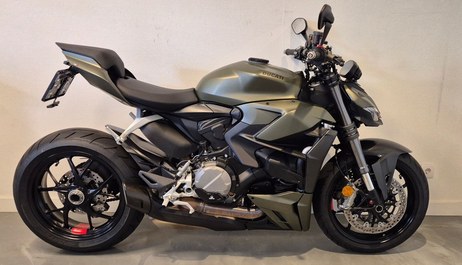 DUCATI STREETFIGHTER V2 (bj 2022) 11,588 km, Motoren, Motoren | Ducati, DUCATI, 2 cilinders, Motorrijbewijs A, Bedrijf