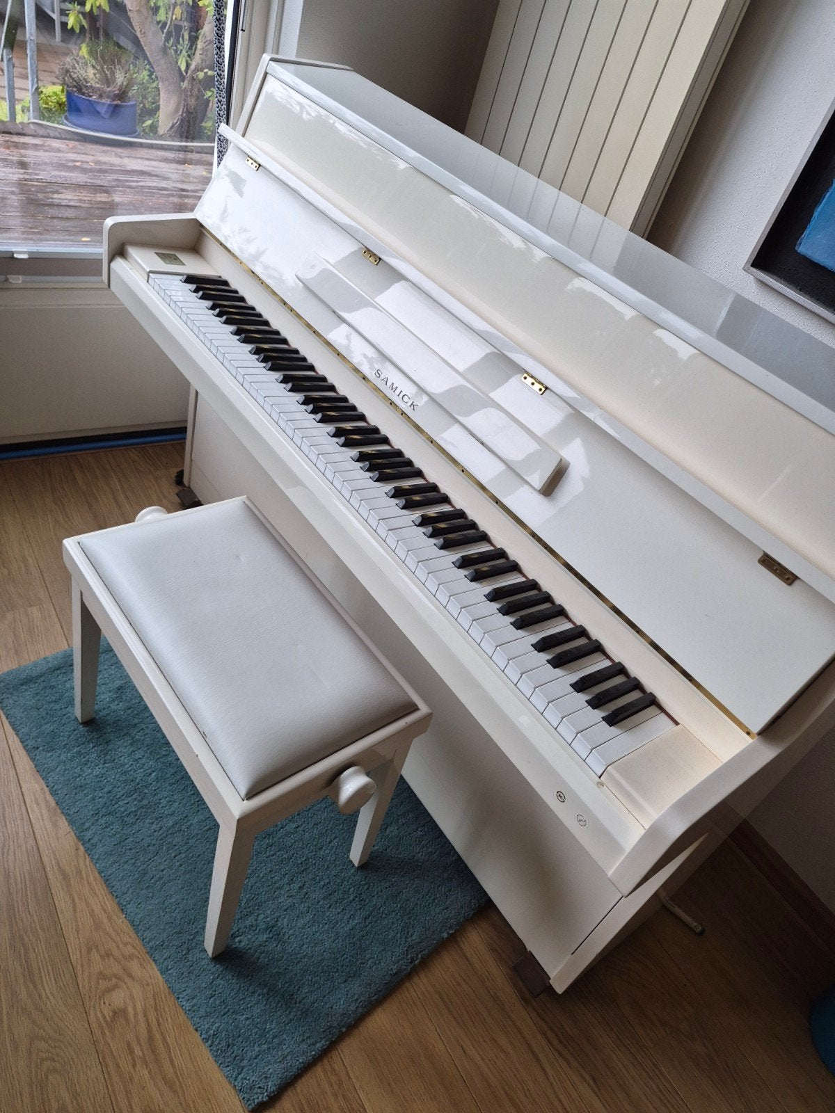 Prachtige witte Samick piano, Ophalen, Wit, Zo goed als nieuw, Piano