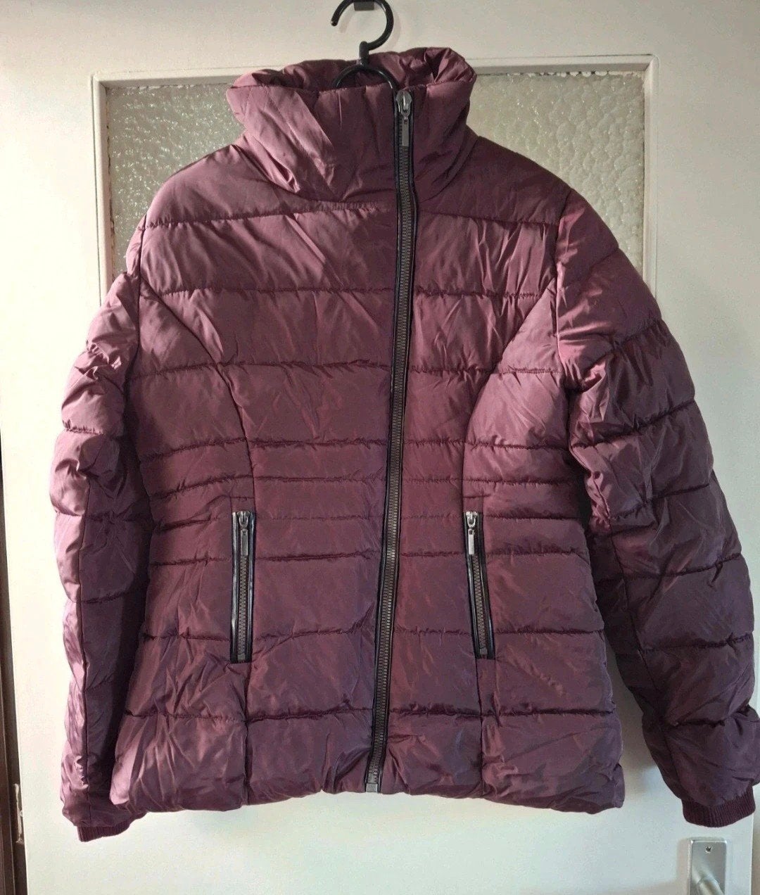 Nieuwe wijnrood/ paarse winterjas dames maat m, Ophalen of Verzenden, Nieuw, Maat 38/40 (M), Paars