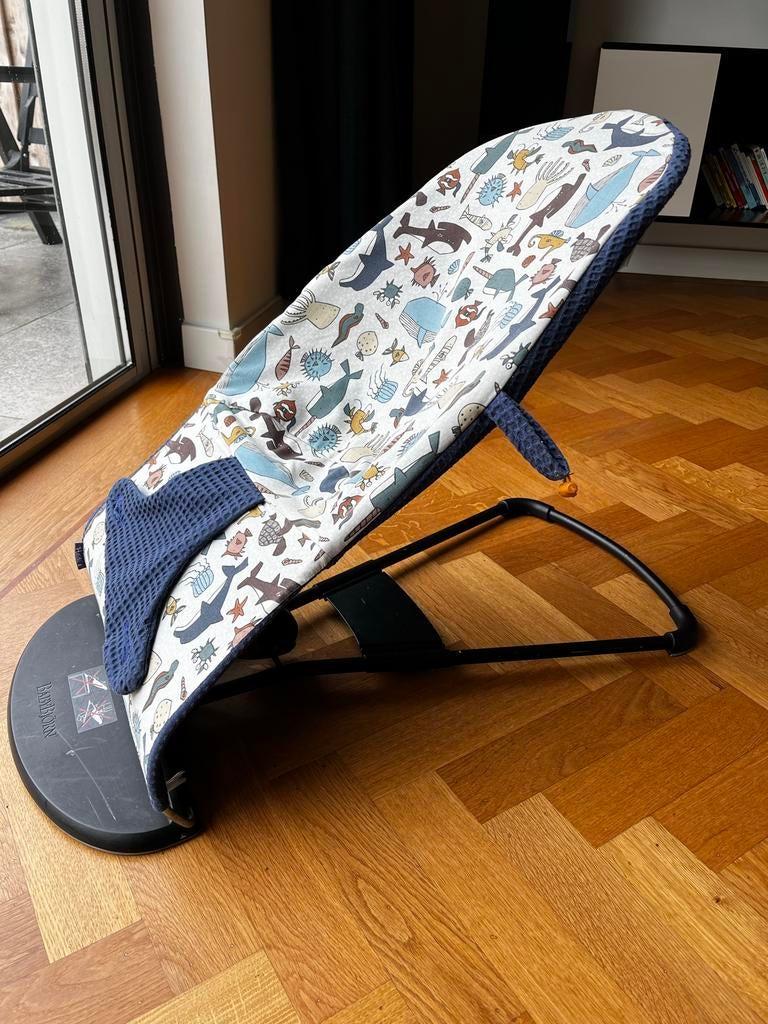 Babybjörn Wipstoel met 2 hoezen, Ophalen, Zo goed als nieuw, Wipstoel, Overige merken