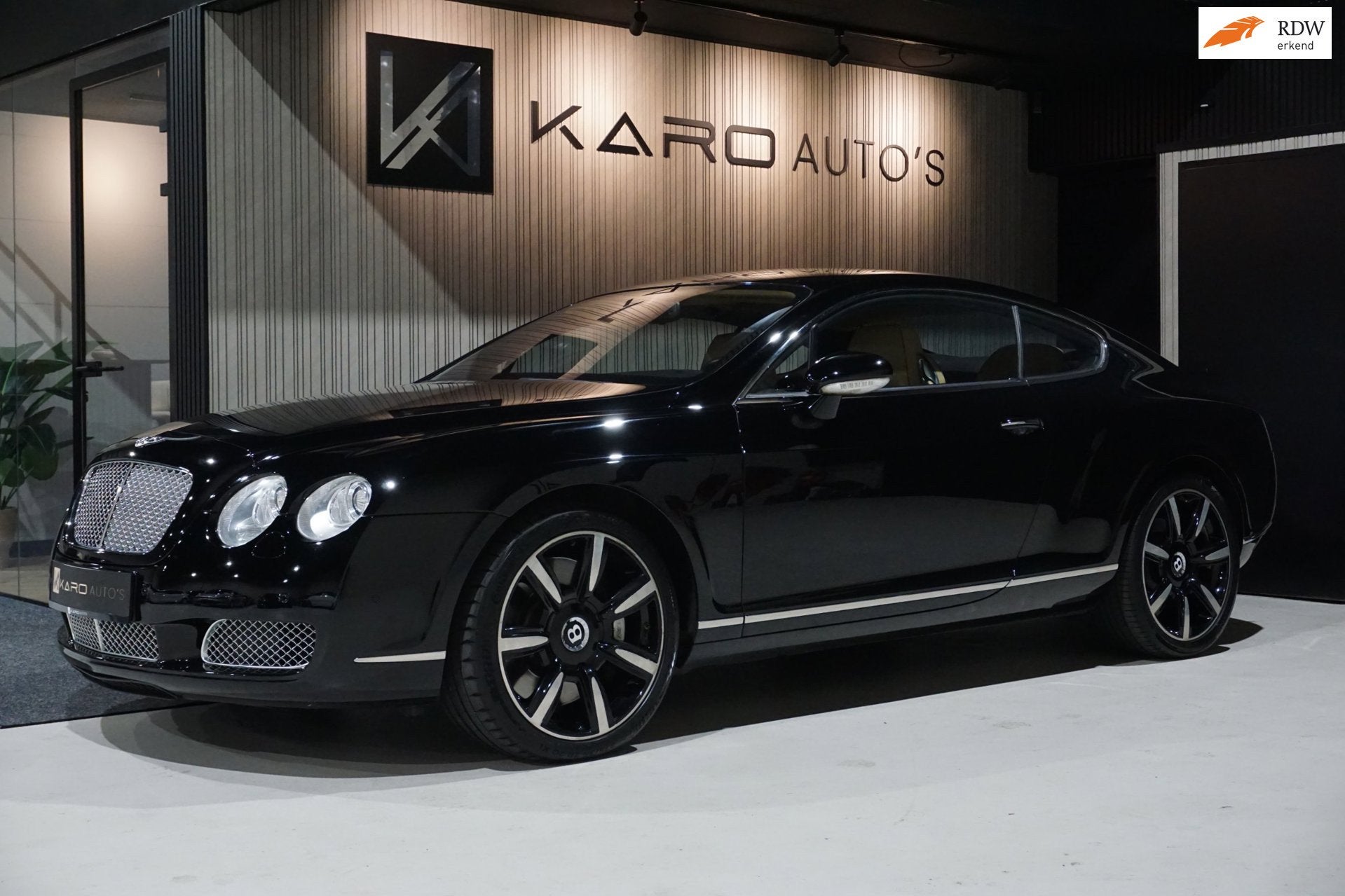 Bentley Continental GT 6.0 W12 560PK Mulliner Xenon Leer VOL, Gebruikt, Beige, 12 cilinders, Zwart