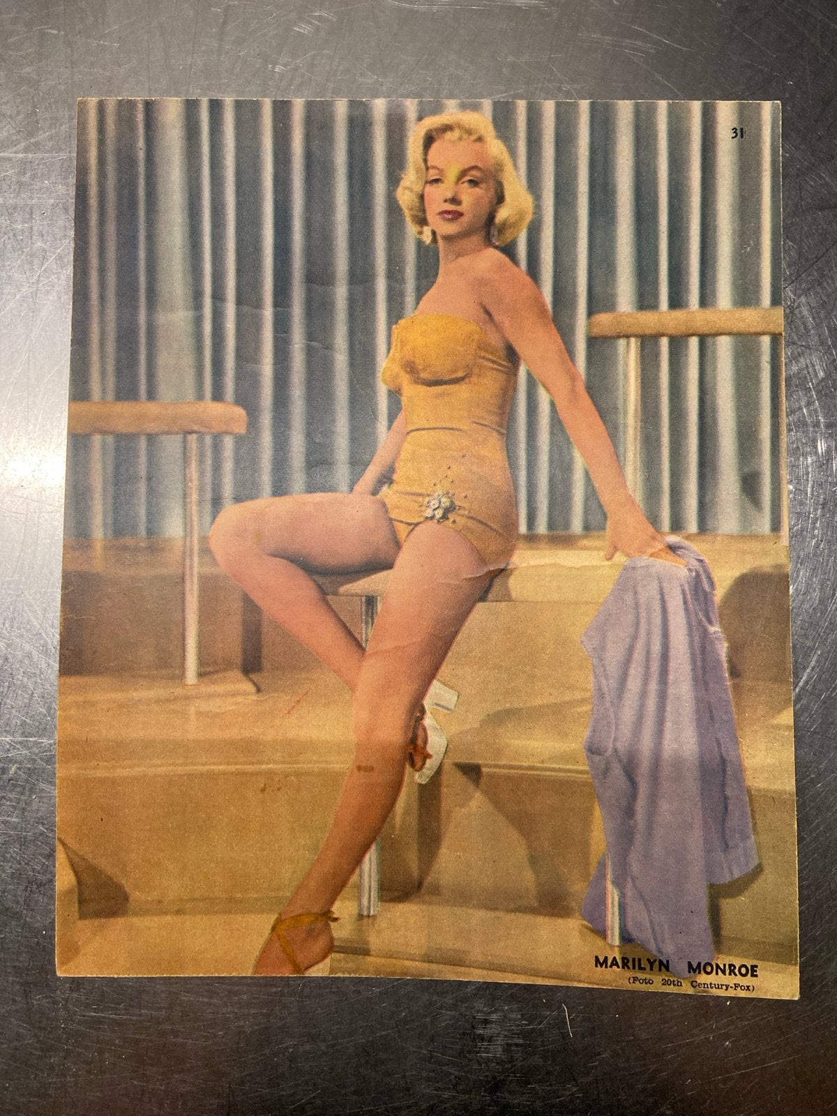 Vintage Marilyn Monroe Pin-up Poster - Jaren '50 Glamour, Gebruikt, Ophalen of Verzenden, 1940 tot 1960, Prent