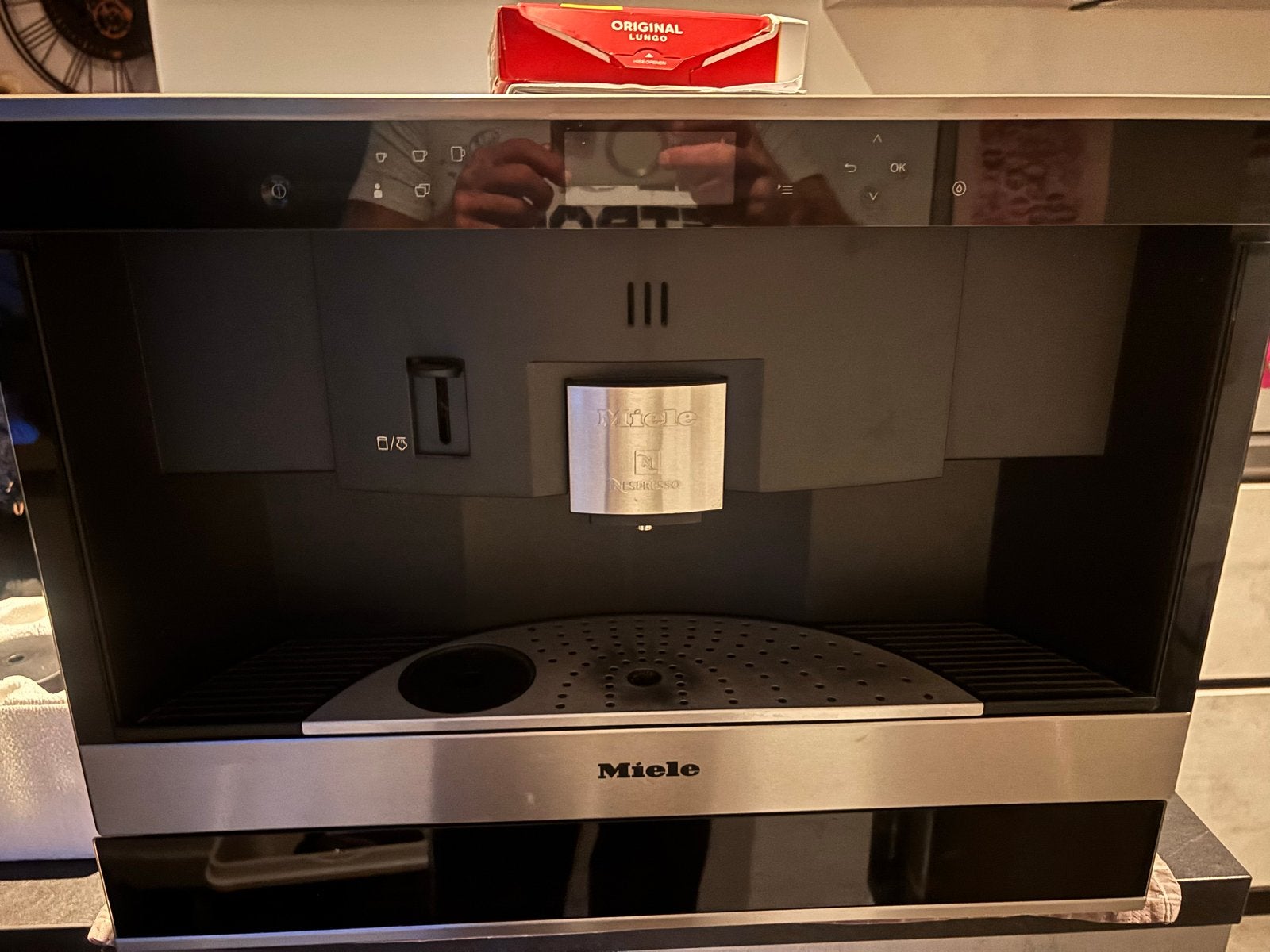 Miele CVA 6431 Nespresso Koffiemachine + Miele Warmhoudlade, Witgoed en Apparatuur, Ophalen, 10 kopjes of meer, Koffiemachine