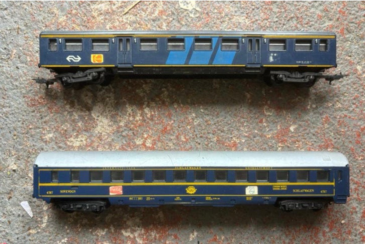 2X Lima wagon personenvervoer, Hobby en Vrije tijd, Gebruikt, Gelijkstroom, Wagon, Ophalen of Verzenden