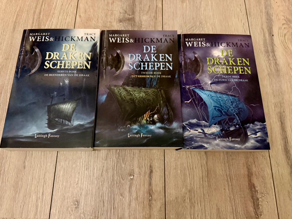 Trilogie van de Drakenschepen - Weis & Hickman, Ophalen of Verzenden, Gelezen, Weis & Hickman