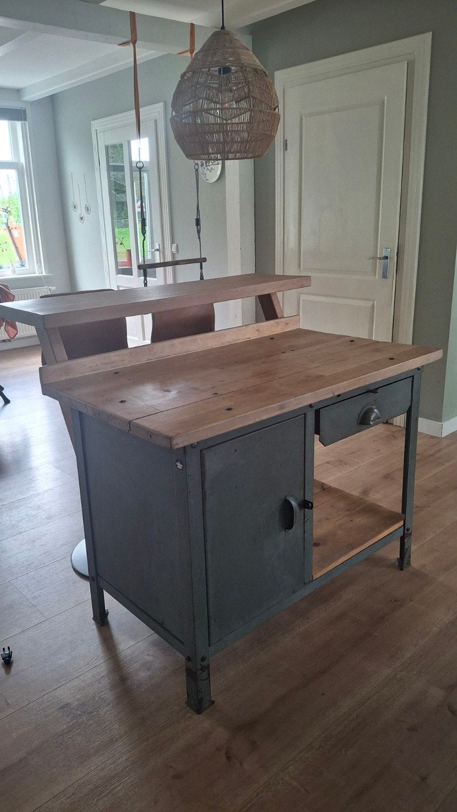 Keukeneiland / Industriële kast / Bar, Ophalen