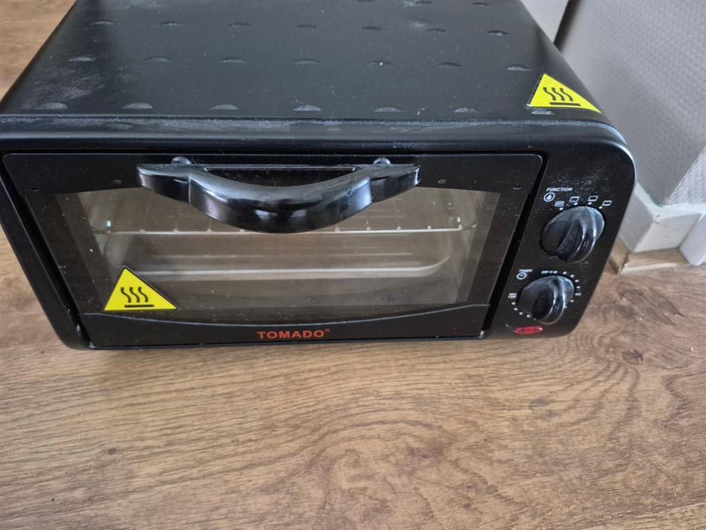 Tomado camping oventje, Ophalen of Verzenden, Zo goed als nieuw, Minder dan 45 cm, Minder dan 45 cm