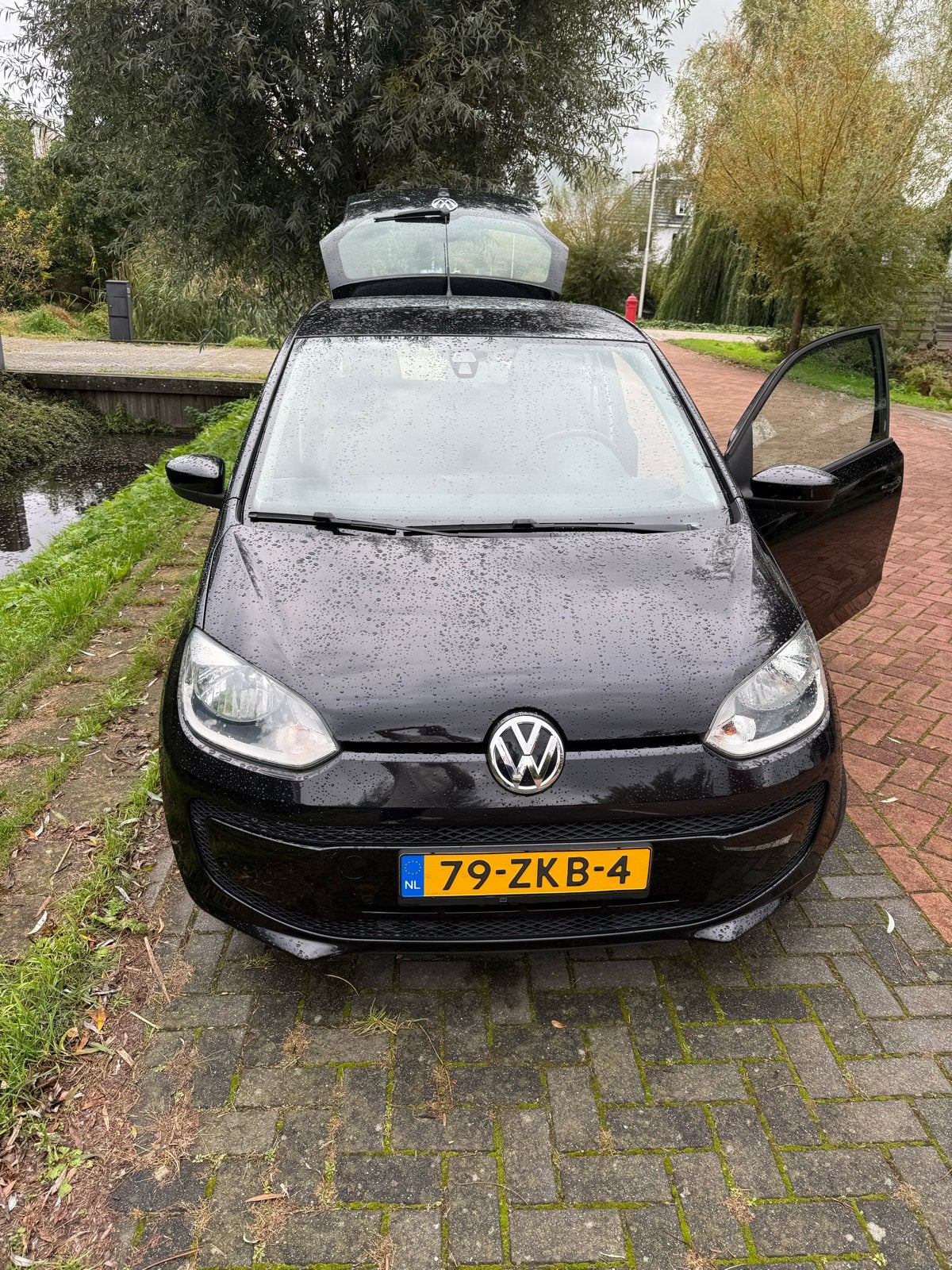 Volkswagen up! 1.0 44KW 2013 Zwart, Auto's, Voorwielaandrijving, Up!, 840 kg, 4 stoelen