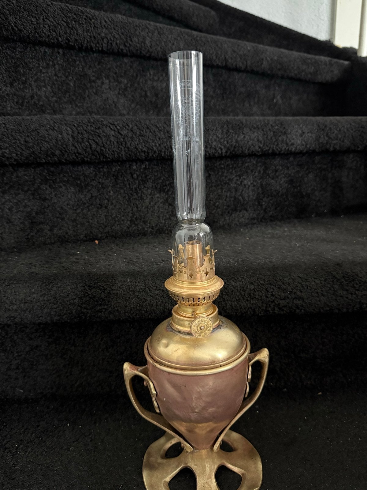 Antieke olielamp met koperen en messing details, Ophalen of Verzenden