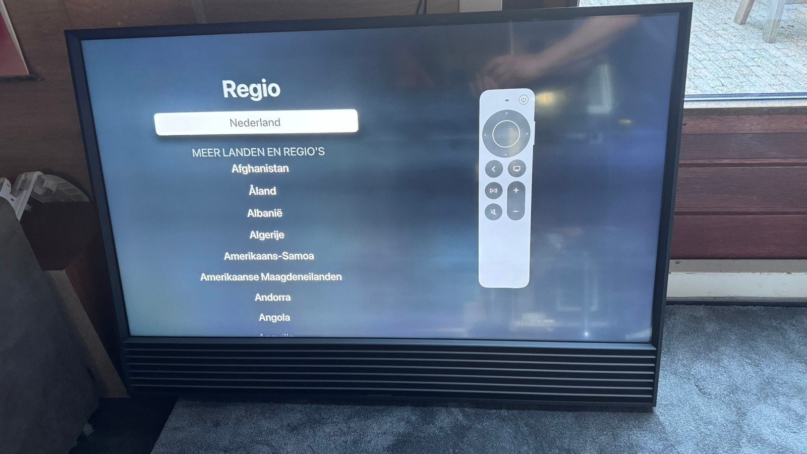 Bang & Olufsen Horizon 40”, LCD, Zo goed als nieuw, 100 Hz, 4k (UHD)