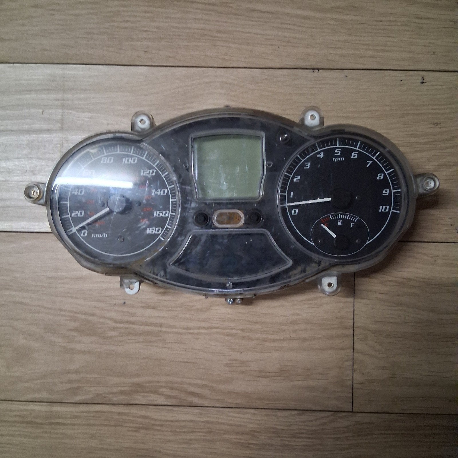 piaggio mp3 dashboard 16000km, Ophalen of Verzenden