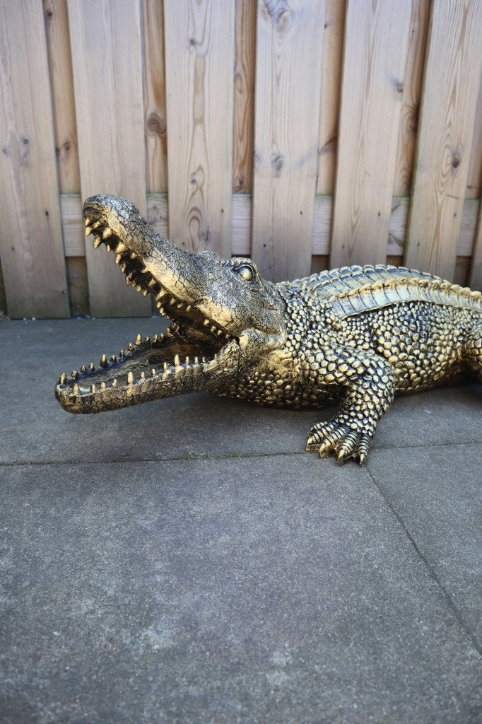 Krokodil beeld antiek goud 103cm | Tuinbeeld & woondecoratie, Dierenbeeld, Kunststof, -, -