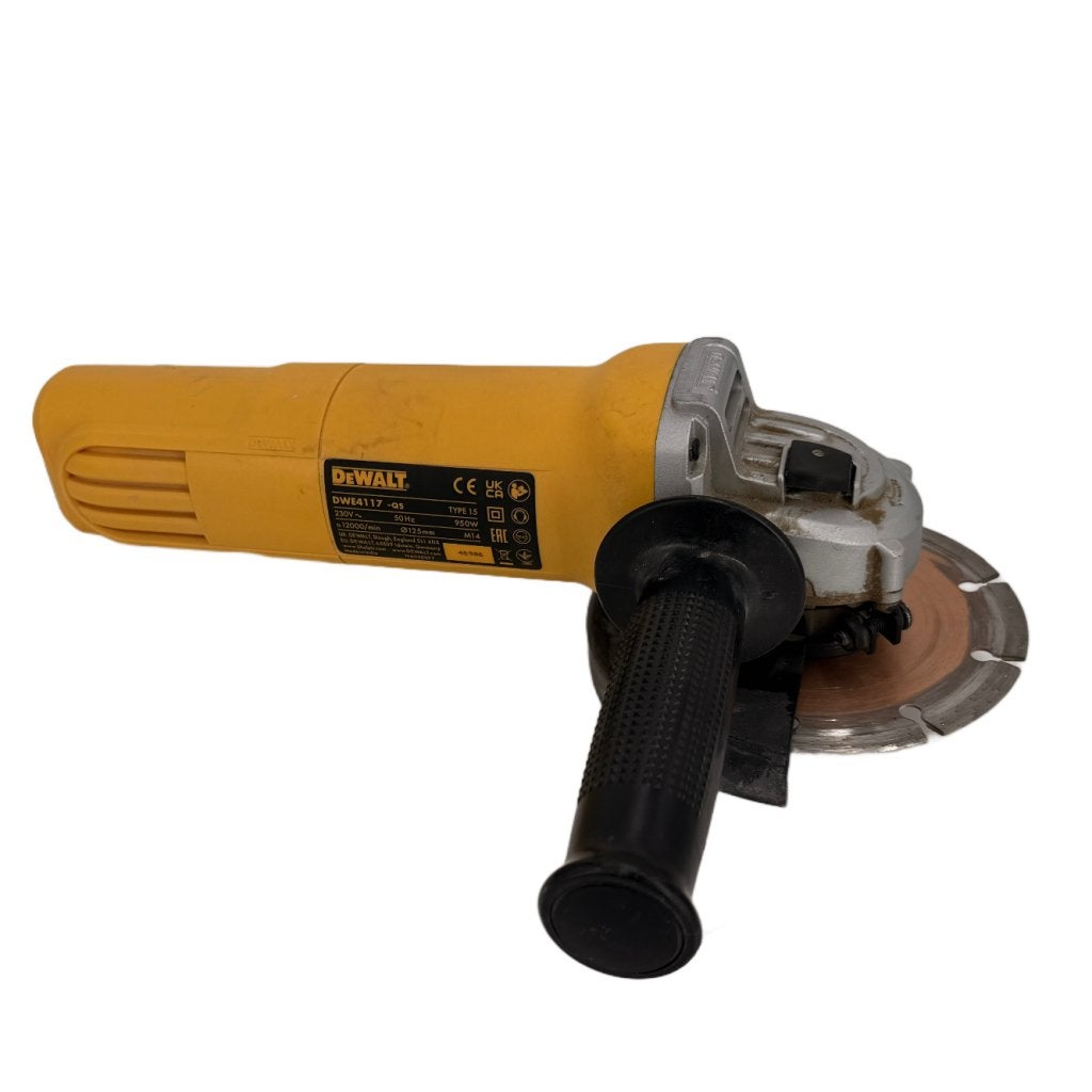 DeWalt DWE4117-QS Haakse slijper, Dewalt, Zo goed als nieuw, Support@dewalt.com, 701 E. Joppa Road
Towson, MD 21286
USA