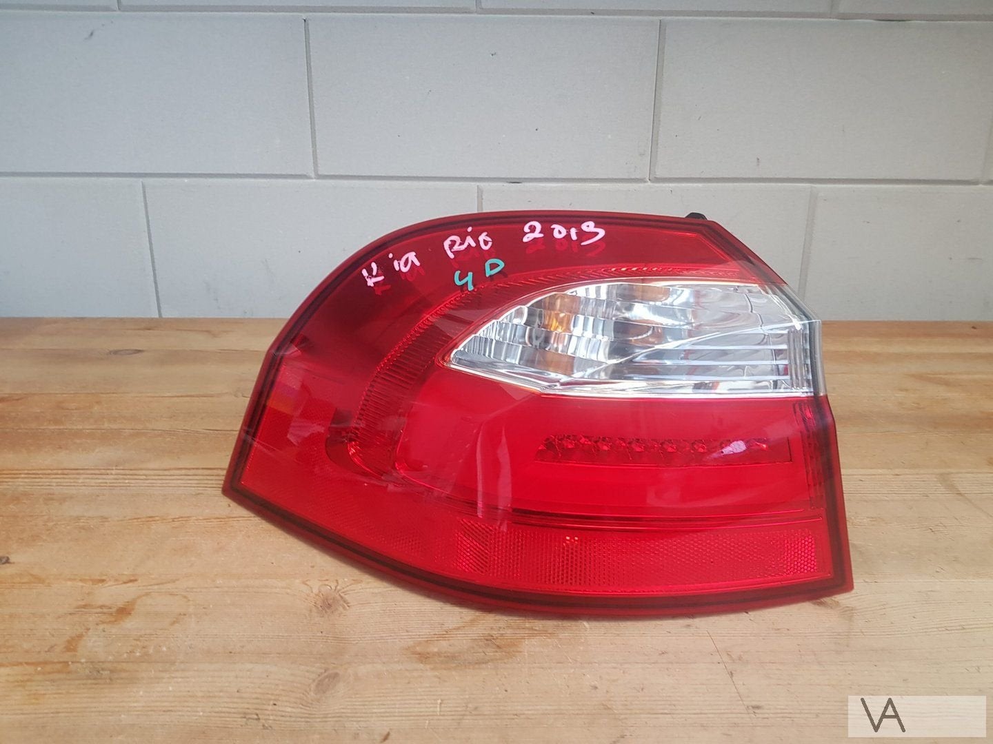 Kia Rio 2012 - 2016 achterlicht links LED nette staat €150, -, -, Ophalen of Verzenden, -