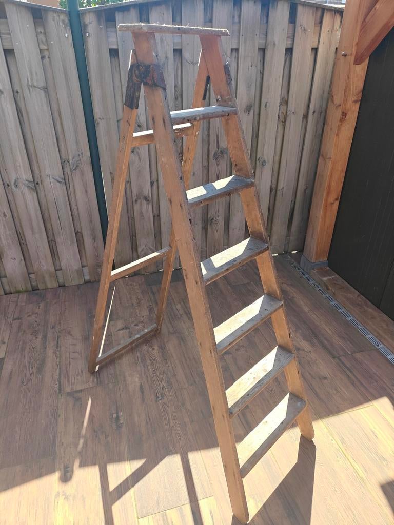 Oude vintage schildersladder, Ophalen, Gebruikt, Ladder, Minder dan 2 meter