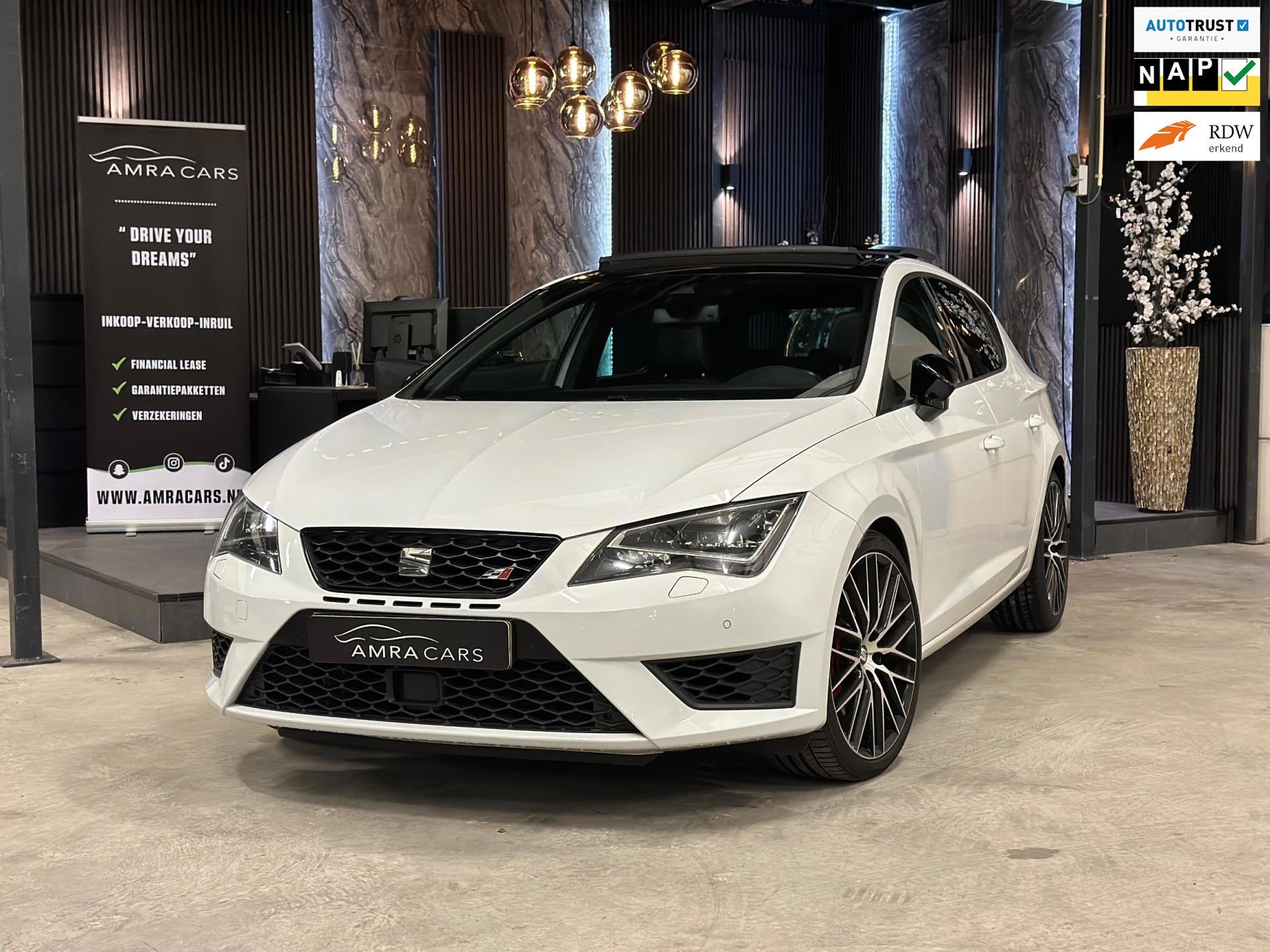Seat Leon 2.0 TSI Cupra 280 PANO/LEDER/ACC/FULL, 15 km/l, Euro 6, 4 cilinders, 1984 cc