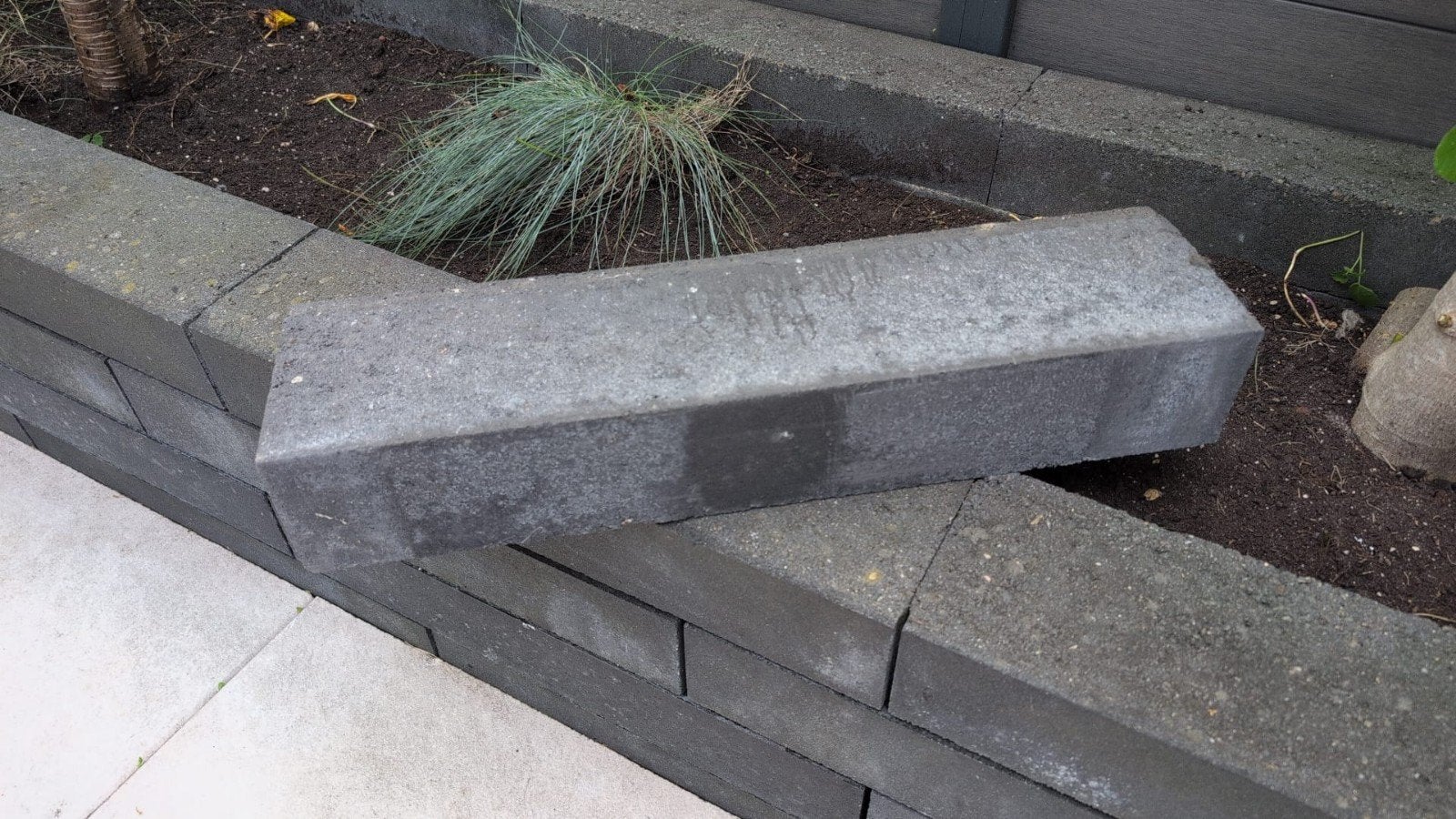 betontegels 60x14,5cm 18 stuks, Doe-het-zelf en Verbouw, Tegels, Ophalen, Gebruikt, 40 tot 60 cm, 10 m² of meer