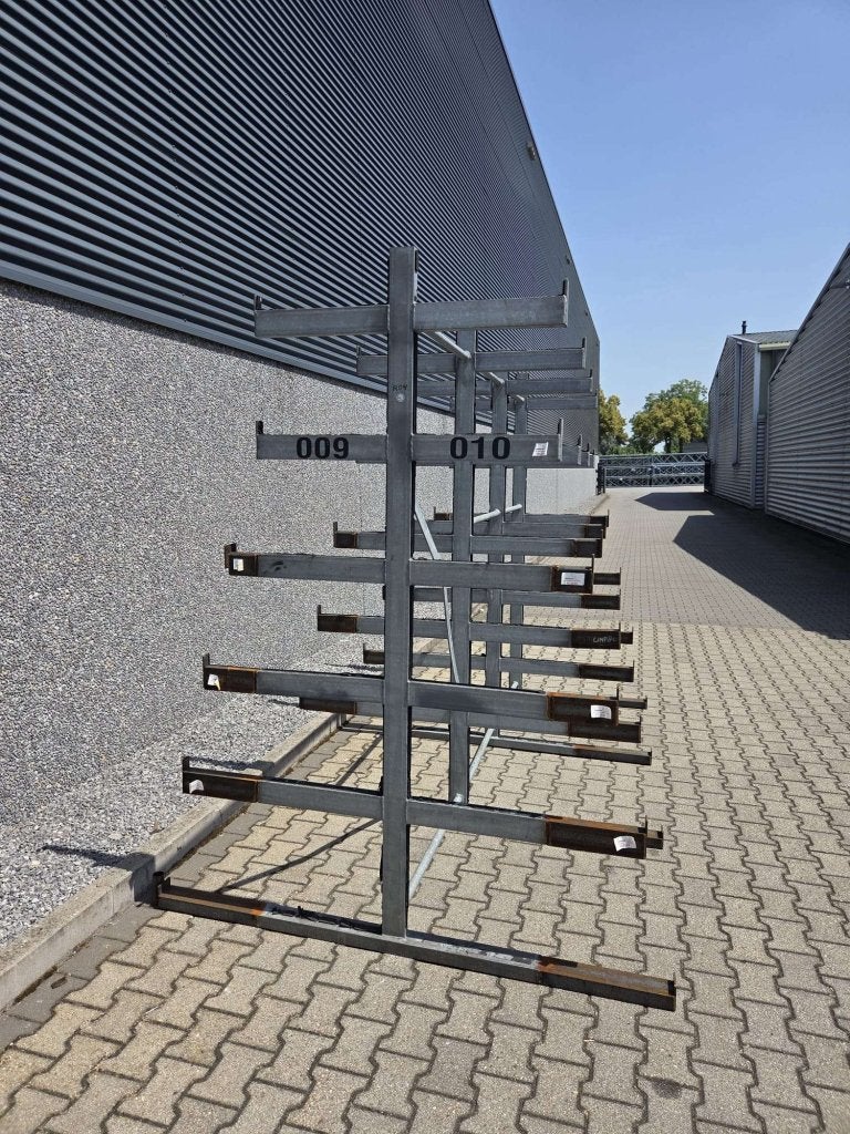Draagarmstelling Dubbelzijdig Gegalvaniseerd Gebr. €750,-, Niet ingevuld, Gebruikt, Niet ingevuld, Niet ingevuld