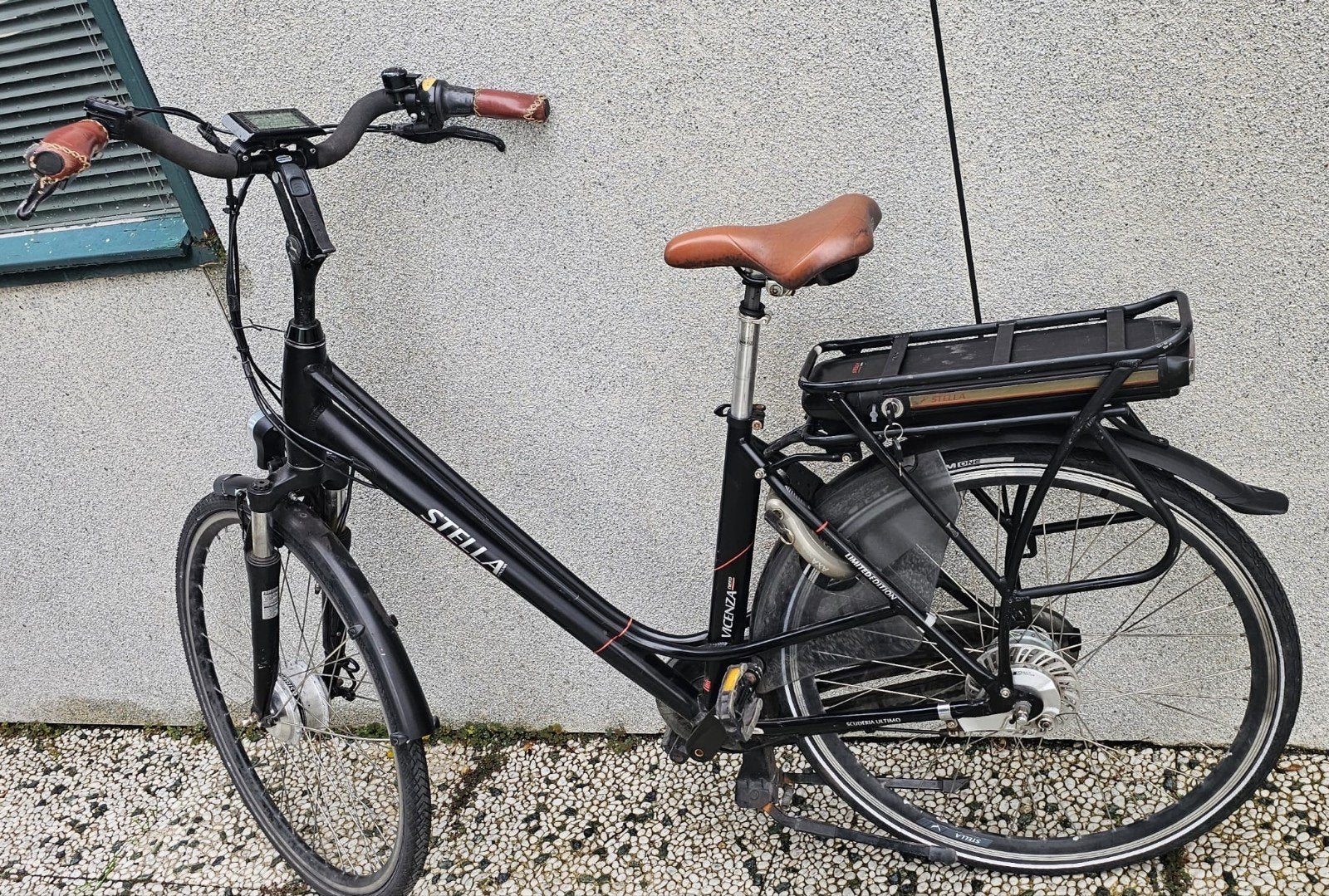 Stella Vicenza elektrische fiets 51inch

nette elektrische, Fietsen en Brommers, 51 tot 55 cm, Ophalen, Zo goed als nieuw, Overige merken