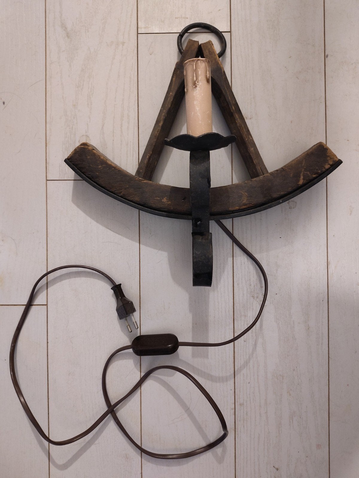 Vintage lamp van deel wagenwiel, Huis en Inrichting, Verzenden