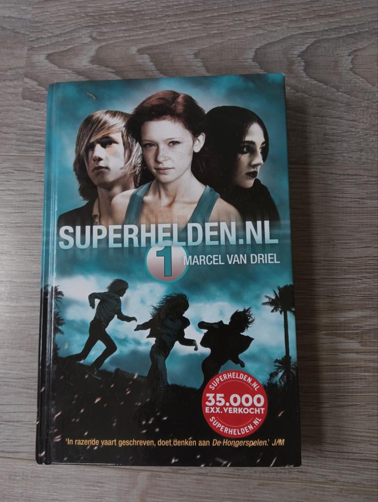 Marcel van Driel - Superhelden, Ophalen of Verzenden, Zo goed als nieuw, Marcel van Driel