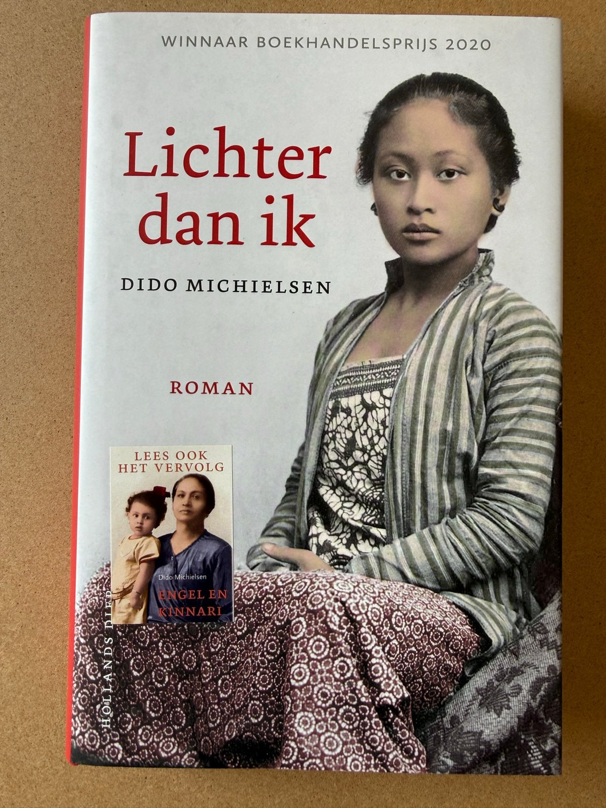 Lichter dan ik - Dido Michielsen (Boekhandelsprijs 2020), Ophalen of Verzenden, Zo goed als nieuw, Nederland