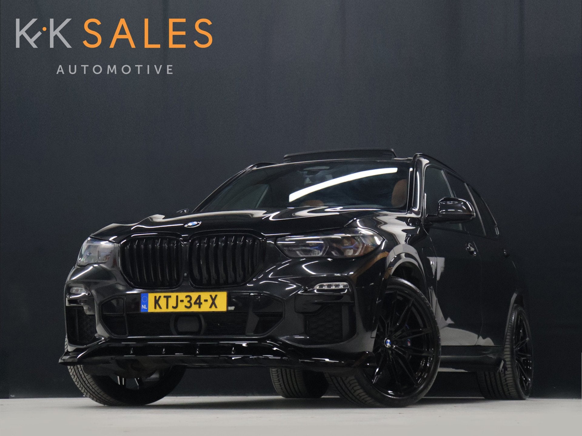 BMW X5 xDrive45e M Sport [MAXTON DESIGN, SCHUIFKANTELDAK, TR, Auto's, BMW, Gebruikt, 394 pk, Zwart, Leder